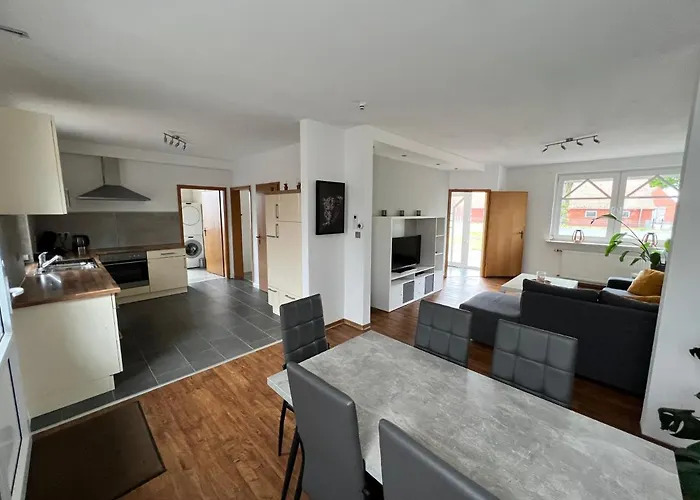 Neuboerger Mit Hottub Neuborger